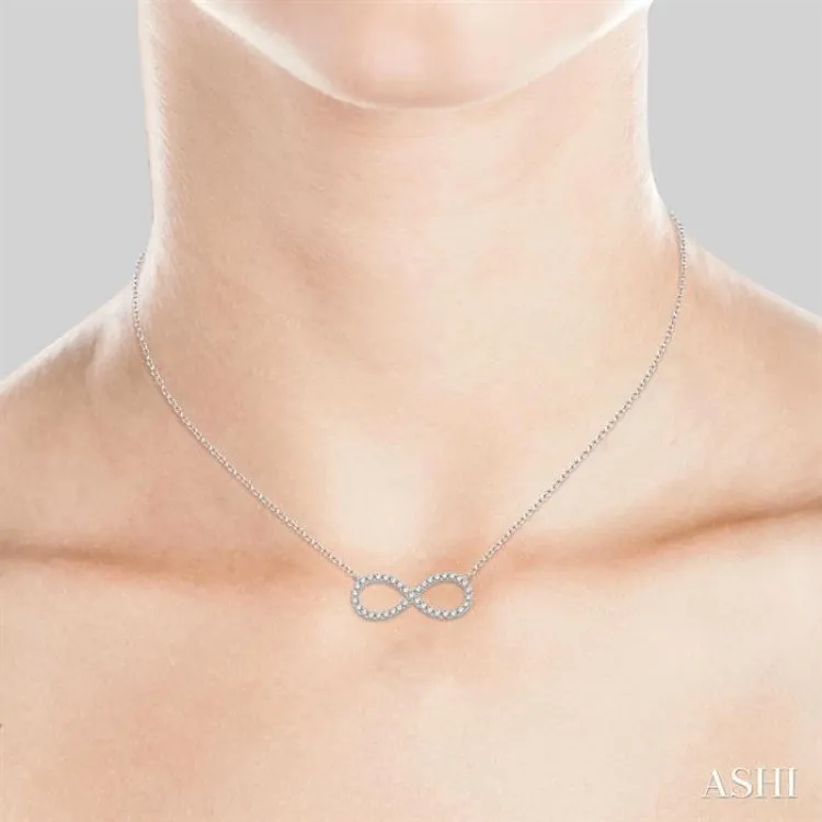 1 Ctw Round Cut Diamond Infinity Necklace in 14K White Gold