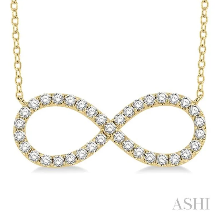 3/4 Ctw Round Cut Diamond Infinity Necklace in 14K Yellow Gold