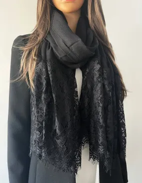 LARGE BLACK LACE DETAIL LIGHTWEIGHT SCARF