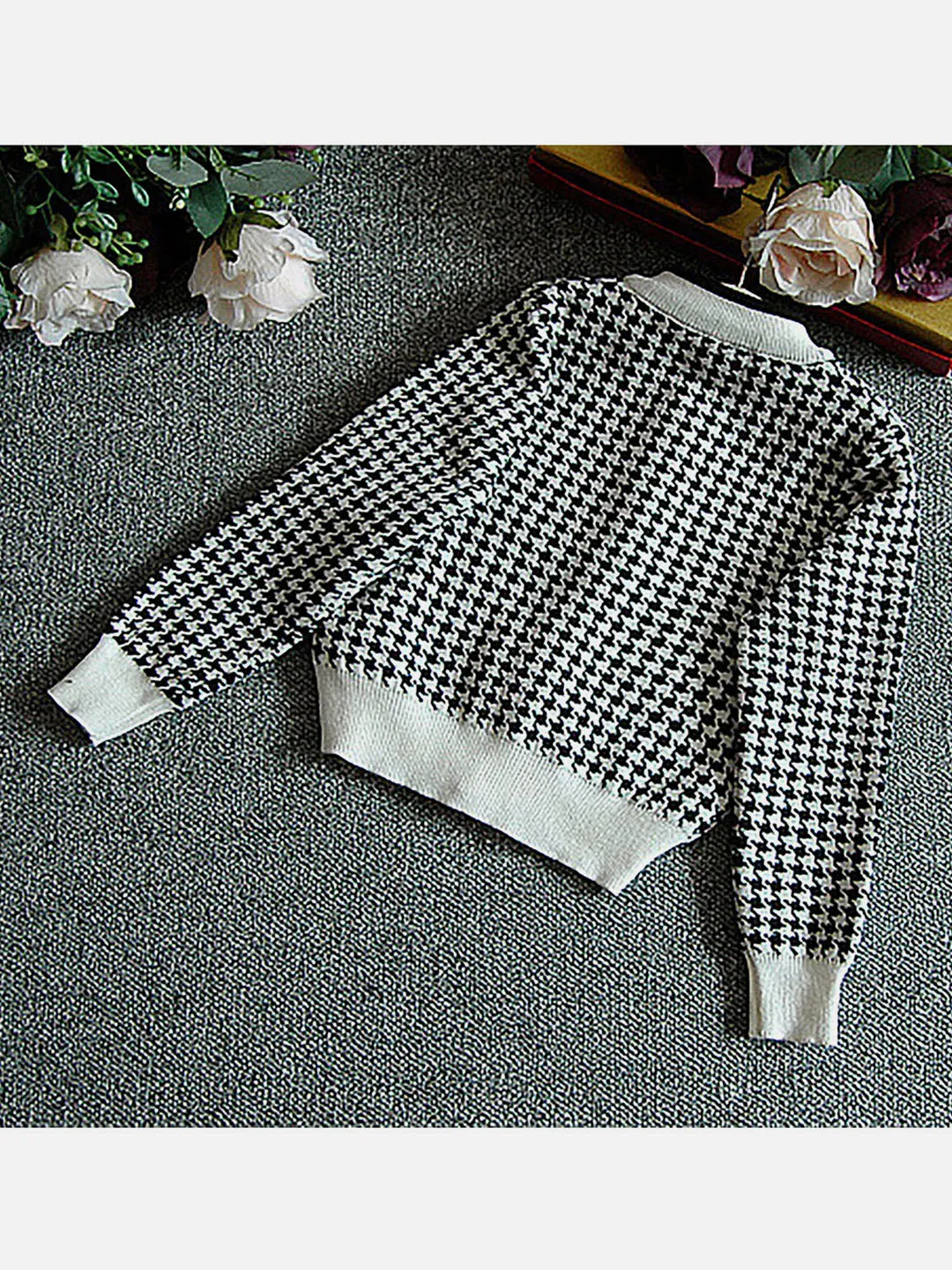 Little Surprise Box Black Houndstooth 2 pcs Cardigan & skirt Winterwear set for Girls