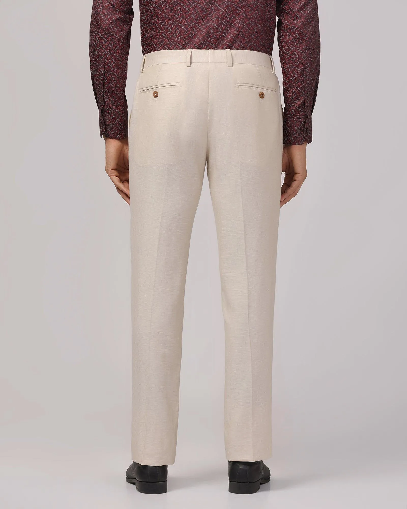 Luxe Linen Slim Comfort B-95 Formal Beige Solid Trouser - Platina