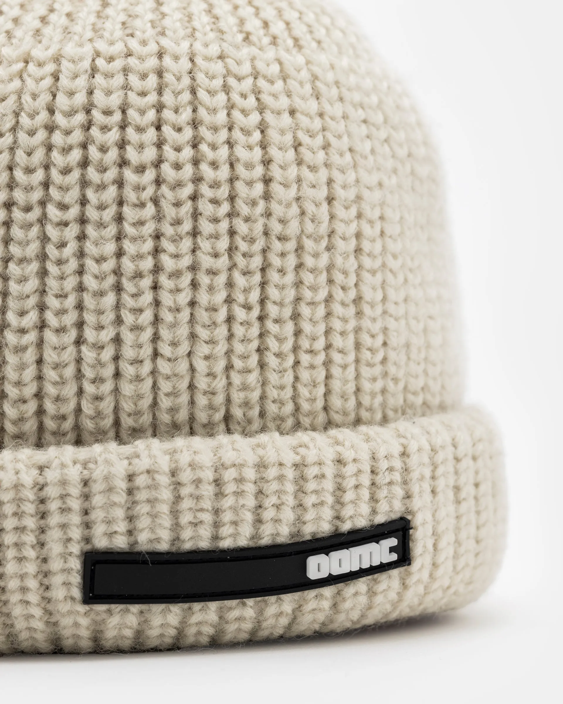 Peak Beanie in Natural White